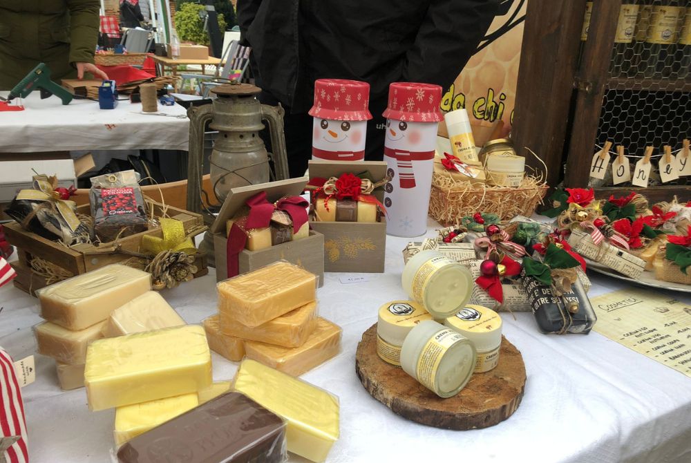 Espositori natalizi cercasi